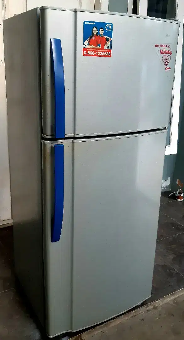 KULKAS SHARP 2 PINTU