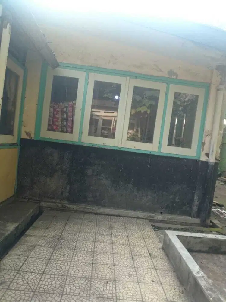 Rumah bangunan lama lokasi kayu tangan heritage Kota Malang