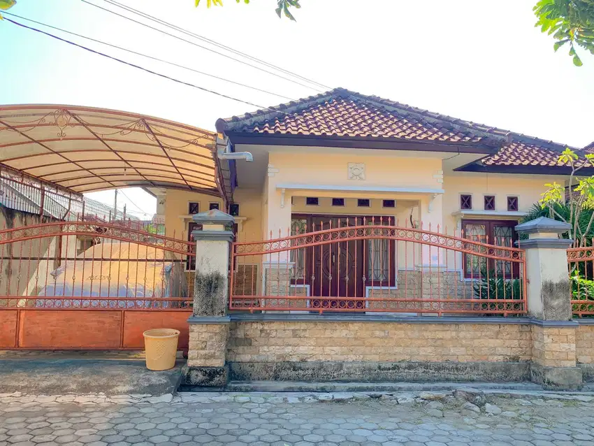 Rumah di kompleks jalan Panjitilar Mataram
