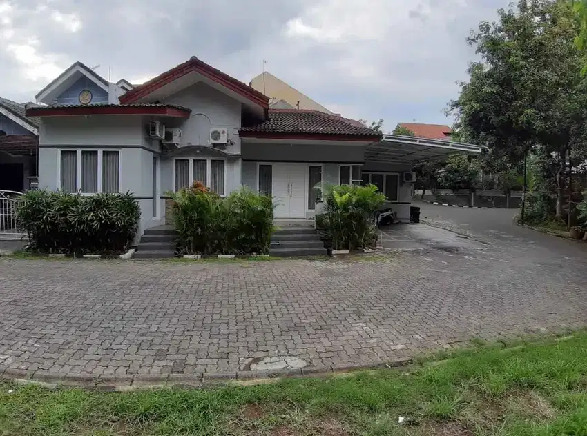 Rumah Hook di Duta Bukit Mas Jl. Karangrejo Raya Banyumanik