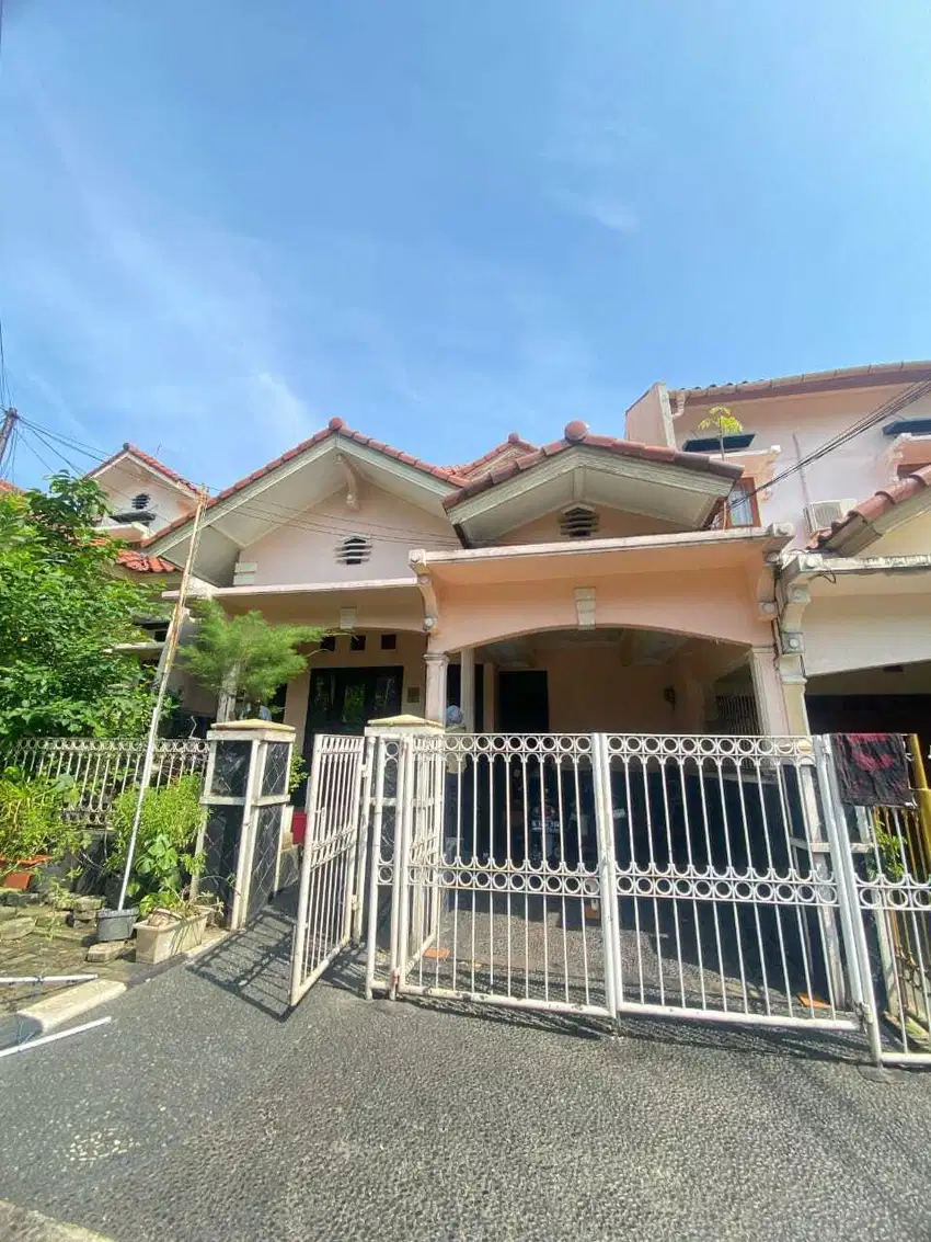 Disewakan rumah full furnished di pesona khayangan Margonda Depok
