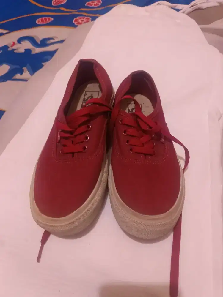 Vans authentic size 38