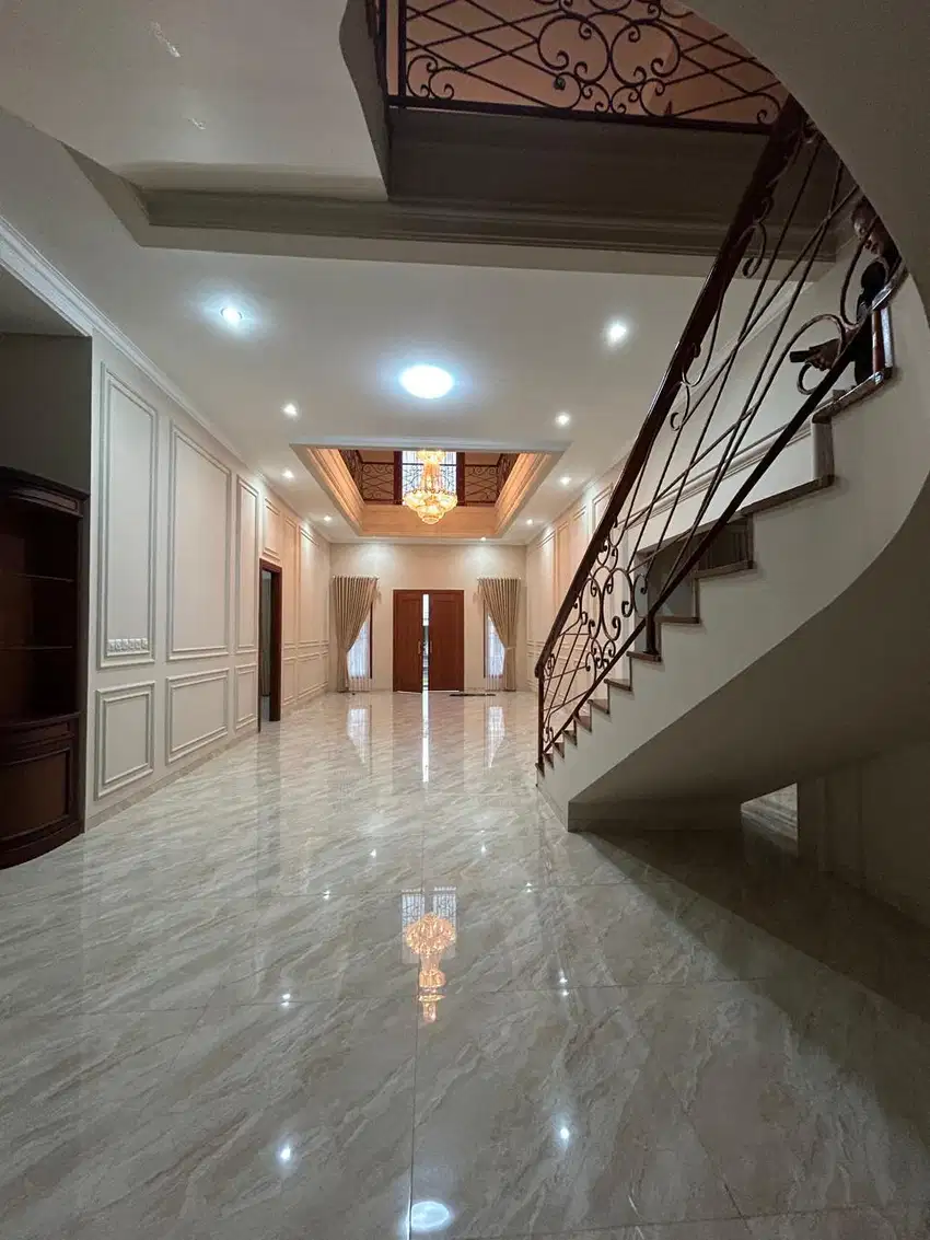 Di Jual Rumah Mewah di Senayan Bintaro Sektor 9