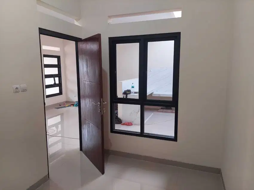 RUMAH BARU SIAP HUNI DI JATIRANGGA CIBUBUR