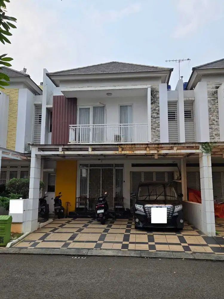 Rumah 2,5 Lantai di Cluster Acacia Summarecon Bekasi