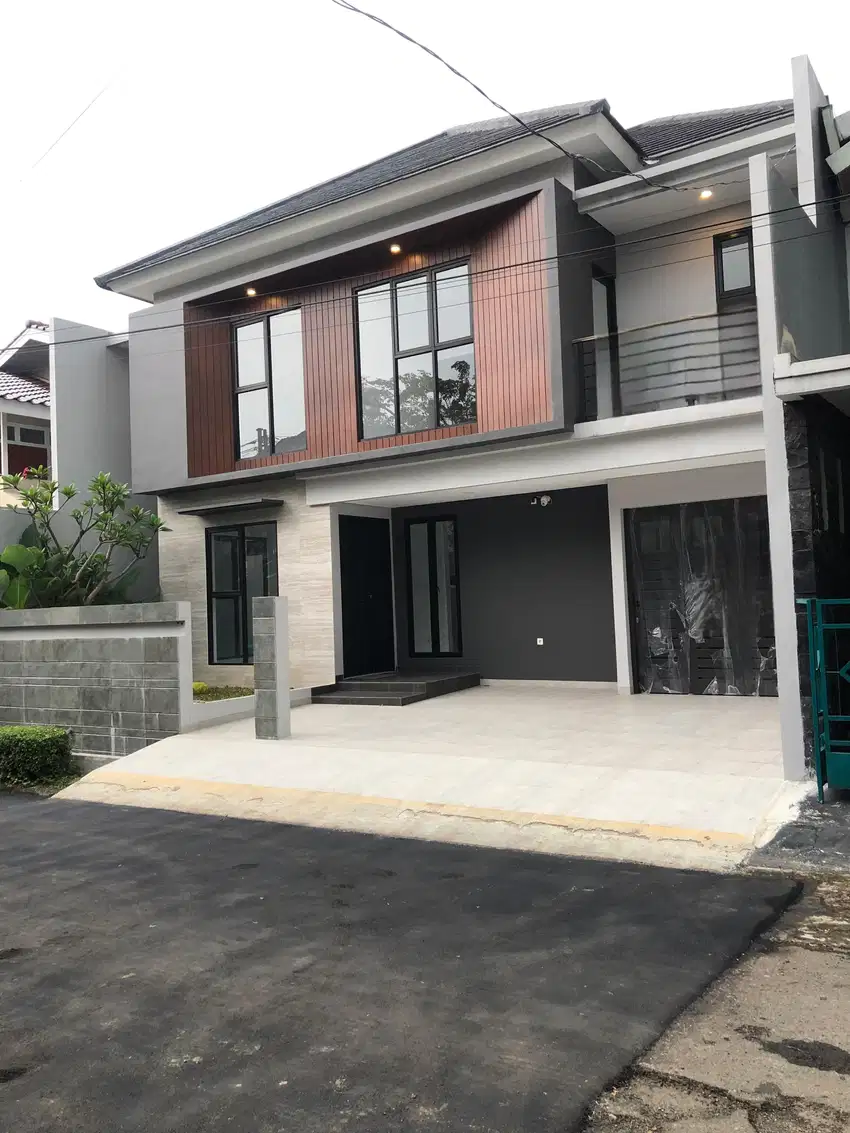 Rumah Modern BrandNew dlm Cluster SIap Huni di Bintaro Jaya 12582Ad