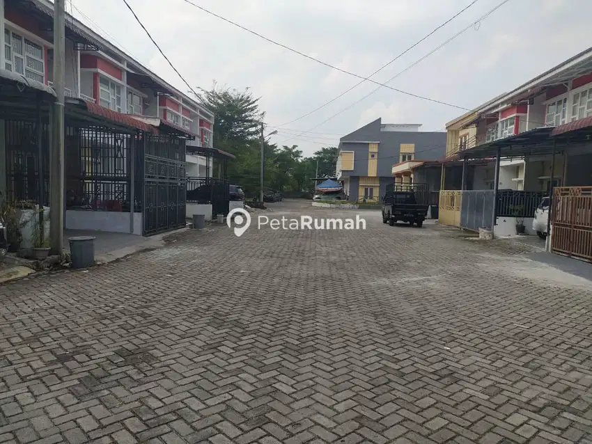 DIJUAL TOWNHOUSE KOMPLEK VICTORIA TOWNHOUSE | DAERAH TITI KUNING