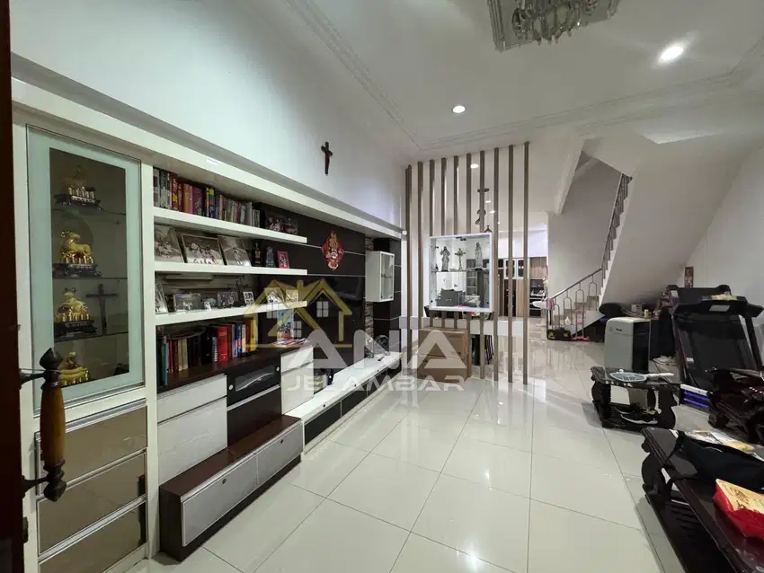 ANA RUMAH SEMI FURNISHED UK 5X20M DI JELAMBAR
