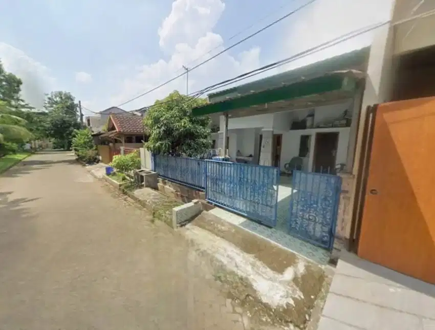 Rumah Hadap Taman di Perumahan Taman Kota Bekasi Timur Harga Nego