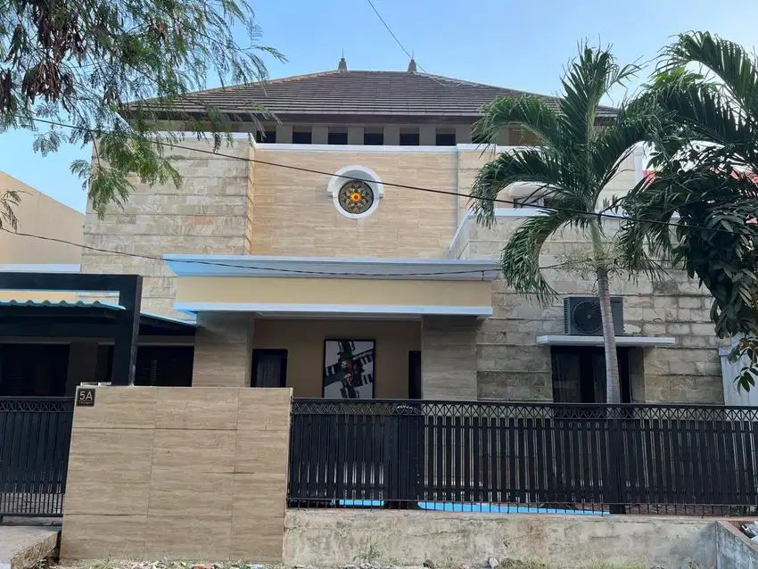 Rumah 2 Lantai Di Jatiwaringin Pondok Gede Bekasi