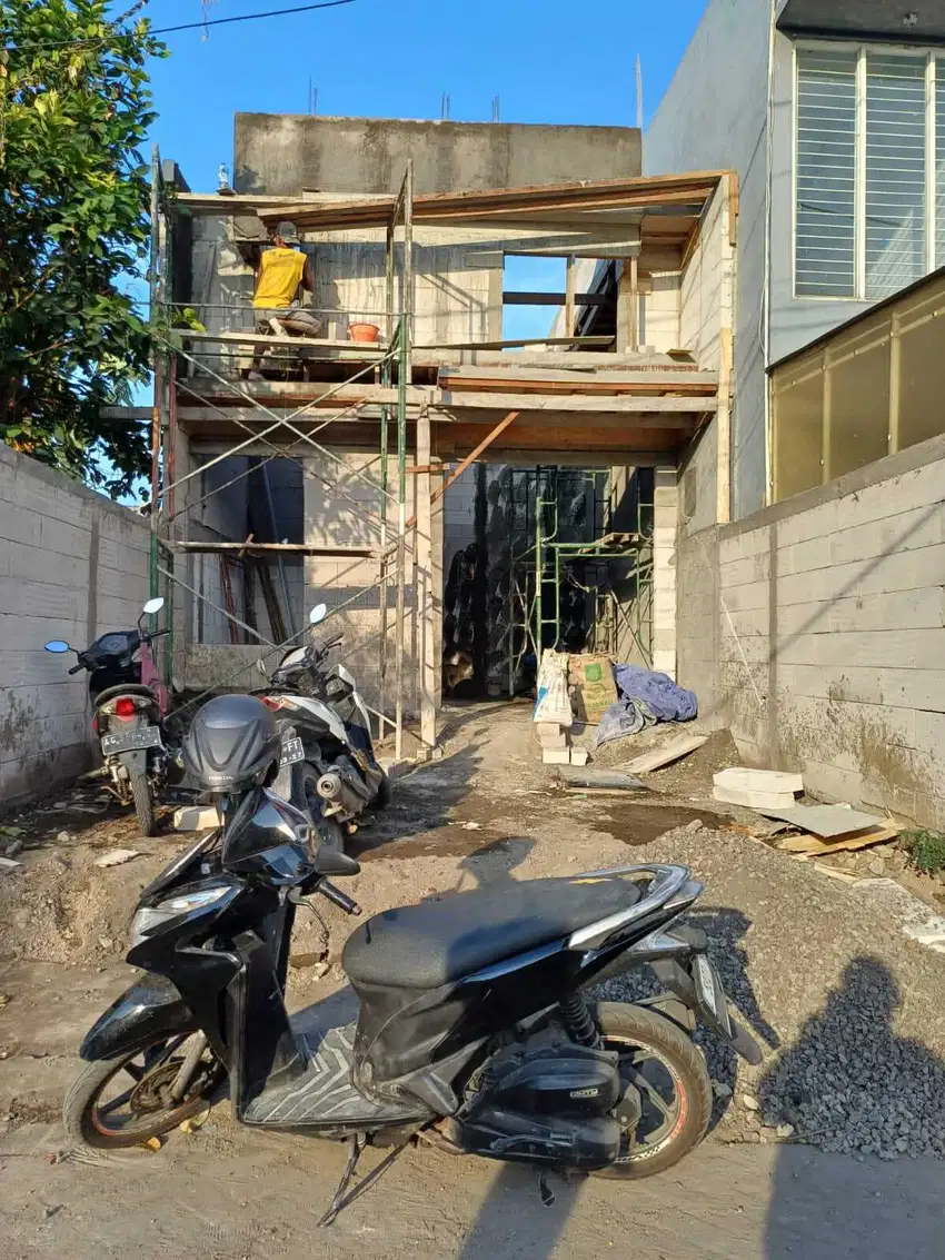 Dijual rumah baru on progres lokasi wonorejo selatan rungkutb