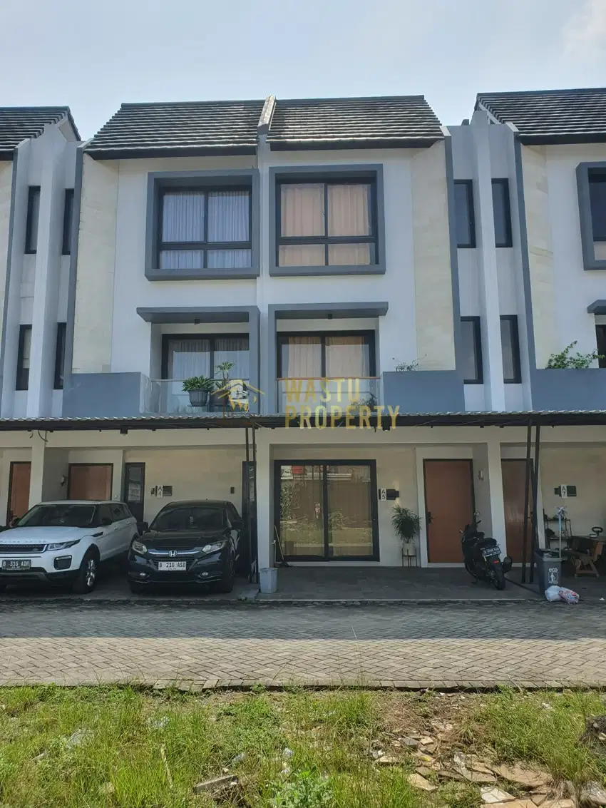 RUMAH 3 LANTAI MODERN MINIMALIS DI JAGAKARSA - DEKAT TOL BRIGIF