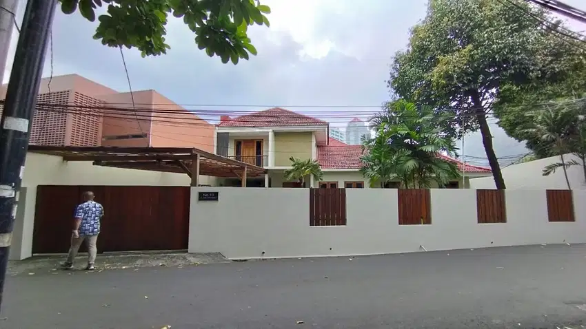 Dijual Rumah Cocok untuk kost2an di Menteng Dalam, Jaksel