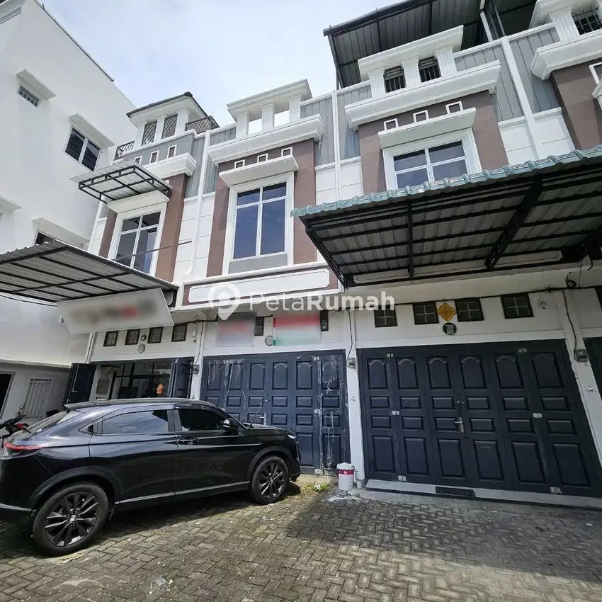 DIJUAL TOWNHOUSE JALAN RAKYAT KOMPLEK PERMATA SAPHIRE - KRAKATAU