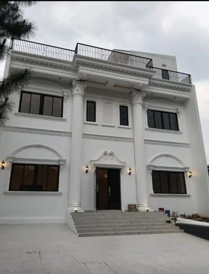 Rumah mewah model roop top view gunung