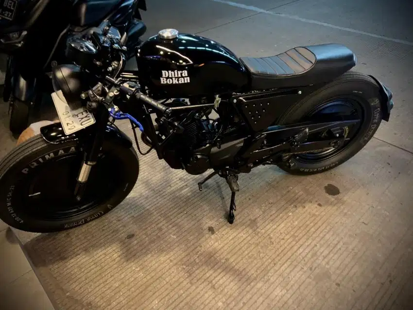 CAFERACER CUSTOM MEGAPRO 2013