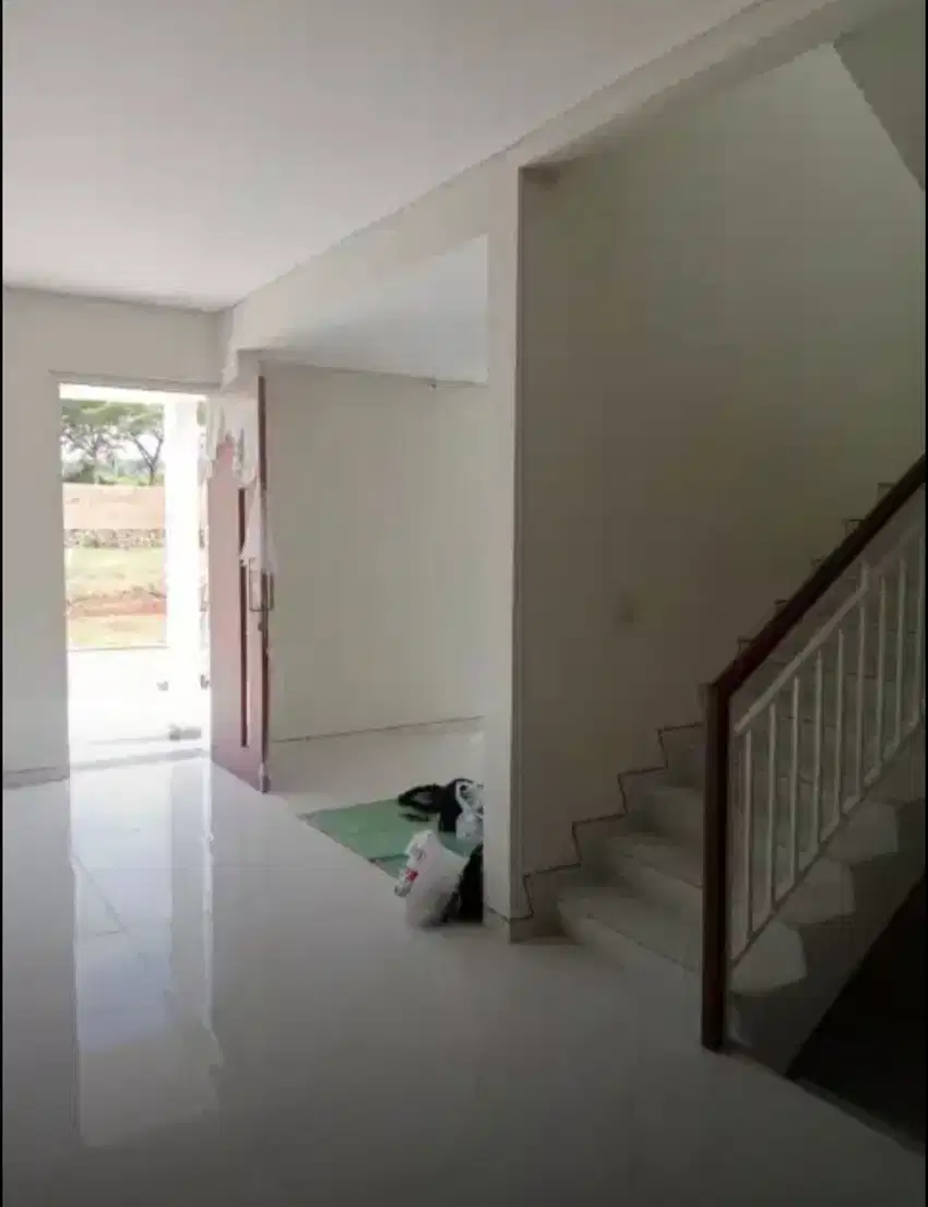Dijual Cepat Rumah Baru Tingkat 2 Lantai Siap Pakai Di Perum Bsb City