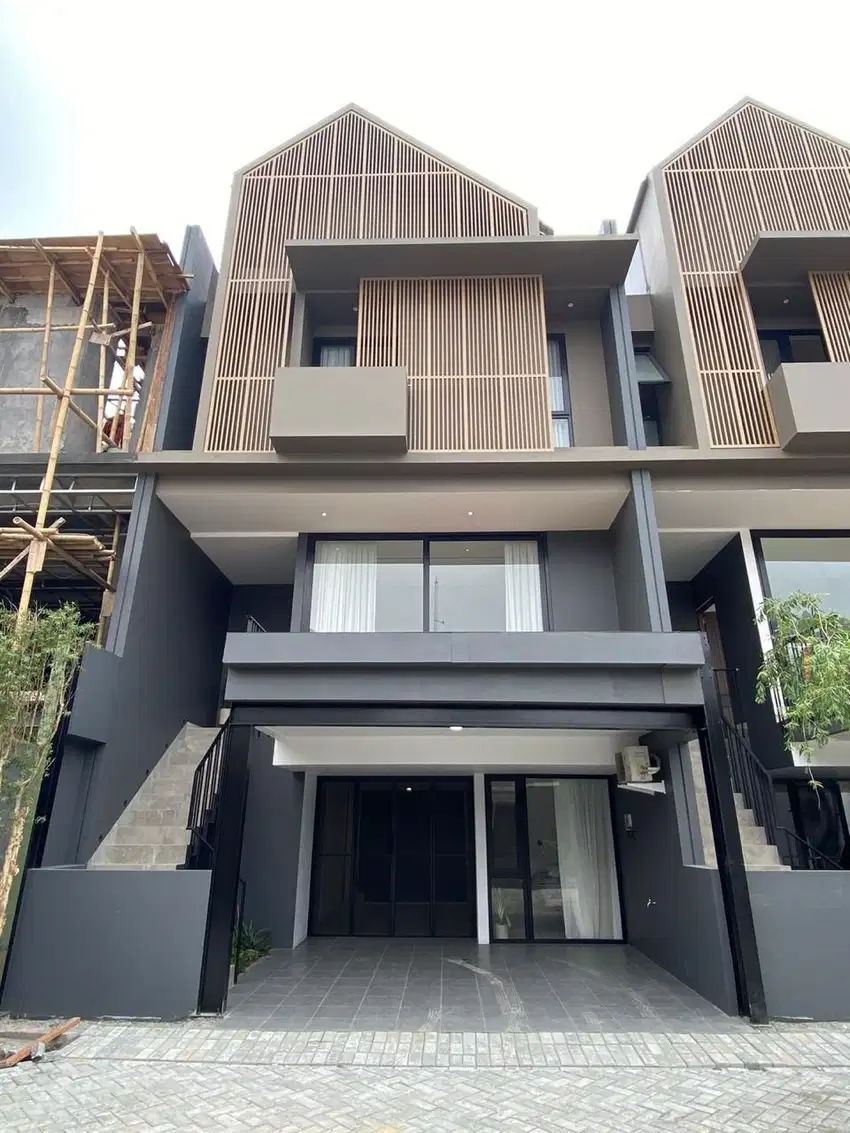 Rumah Modern Konsep Double Deck di Jakarta Selatan