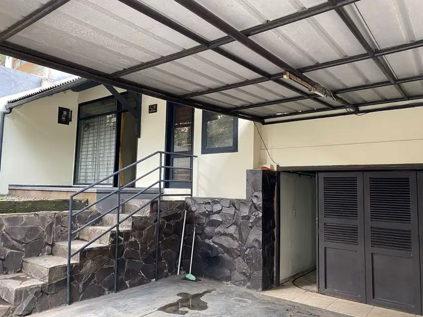 Rumah murah Terawat di Sarijadi Raya kota Bandung