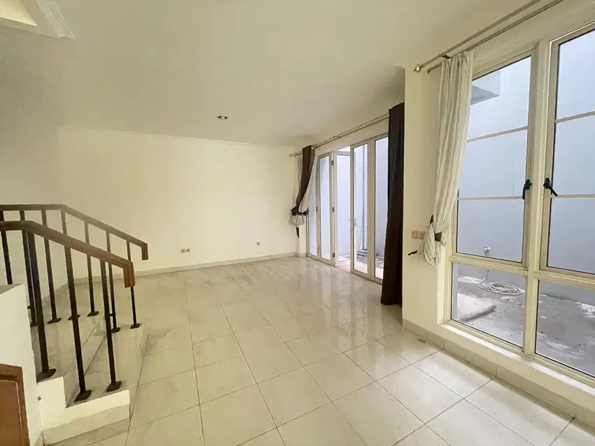 Rumah Dekat Kampus, Sekolah & Mall di Rolling Hills Lippo Karawaci