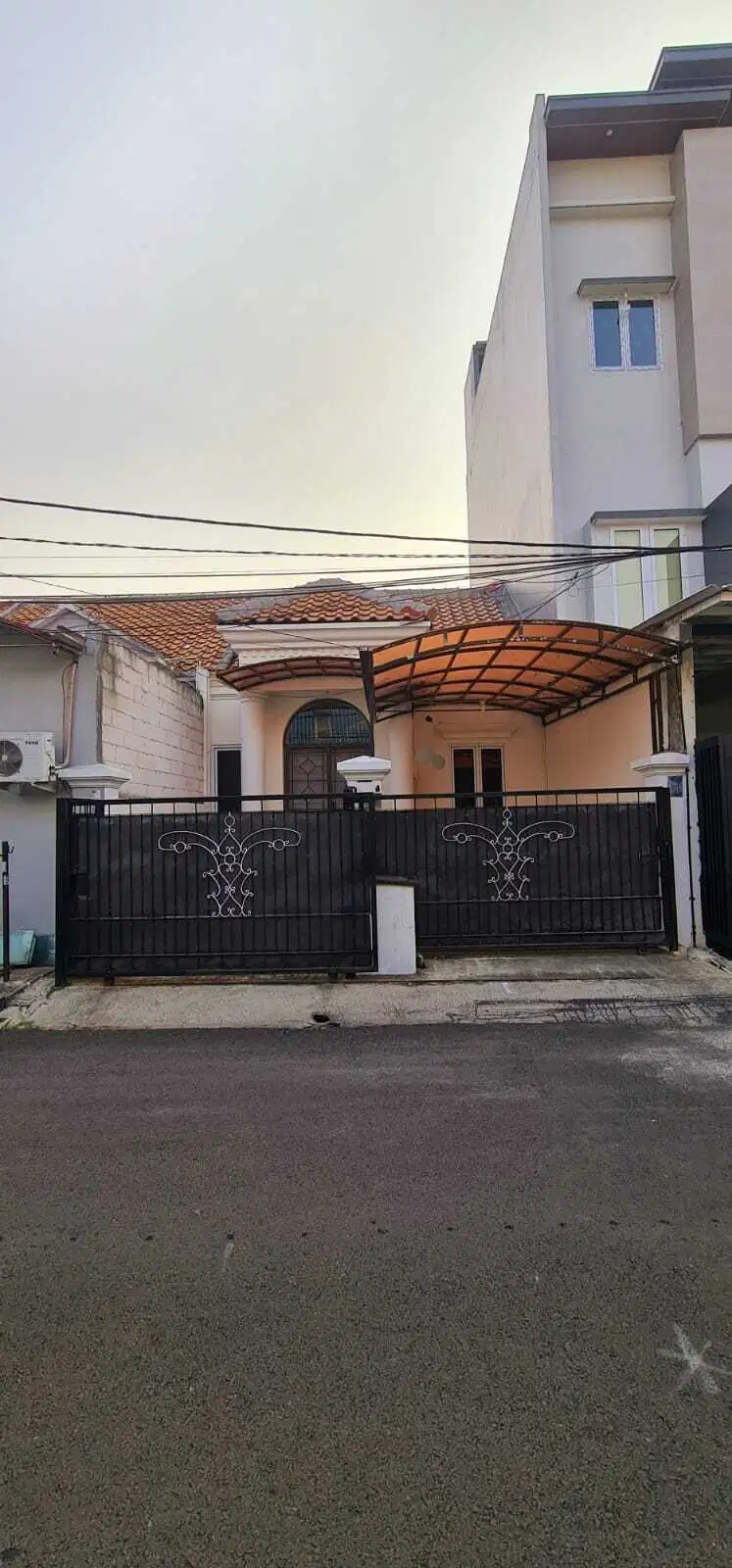 Disewa Rumah dkt sekolah Taman Semanan Jkt barat