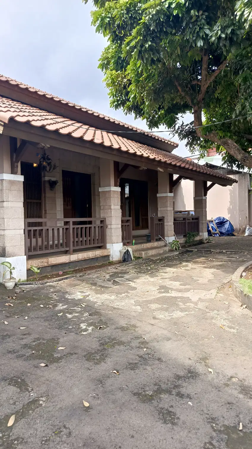 Rumah Siap Huni Halaman Luas, Akses Jalan 2 Mobil S8805