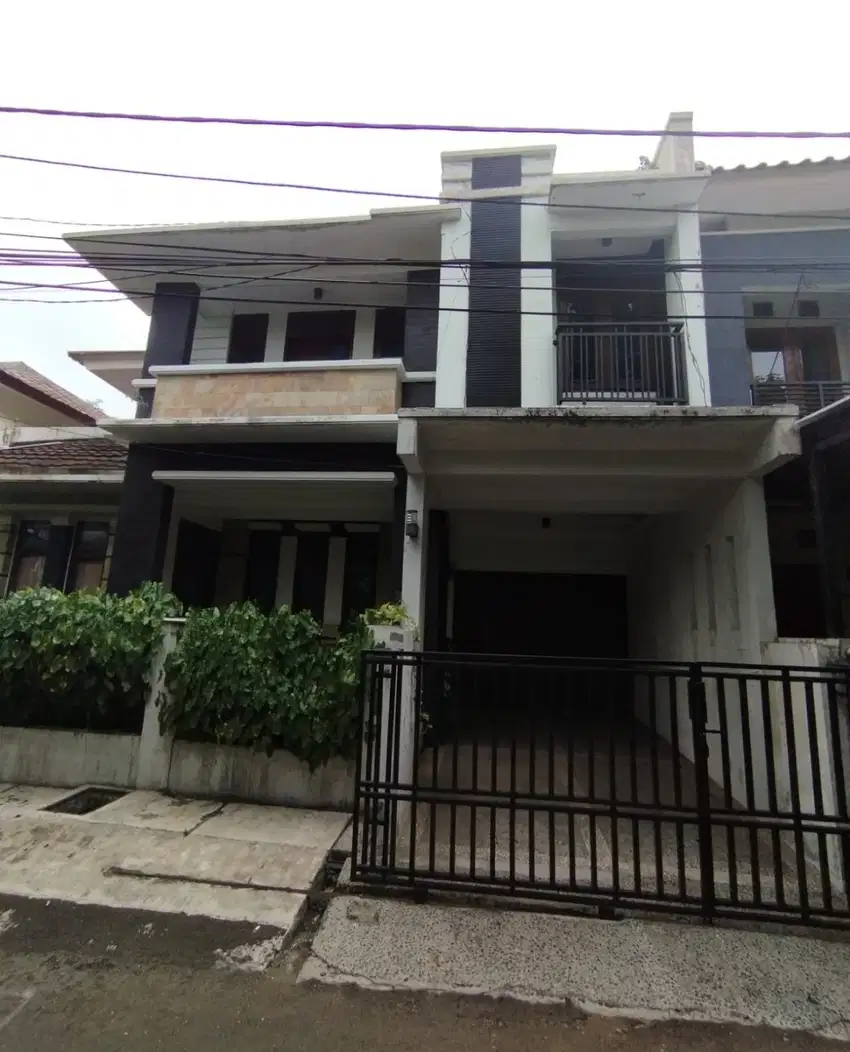 Dijual Lelang Rumah TURUN HARGA di Bintaro Tangerang Selatan