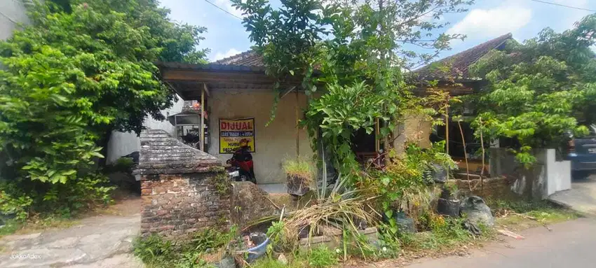 Rumah lama 200m Gonilan UMS solo