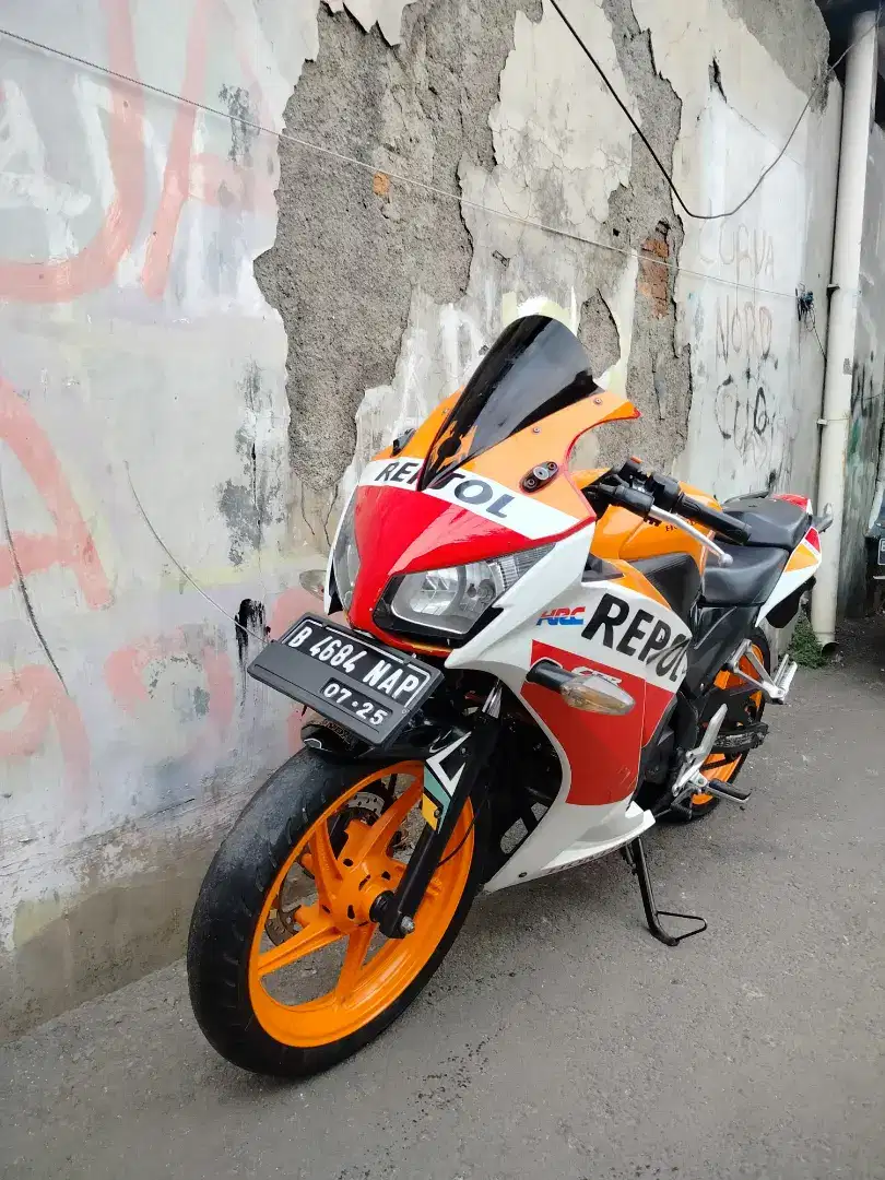 Honda CB150R tahun 2015