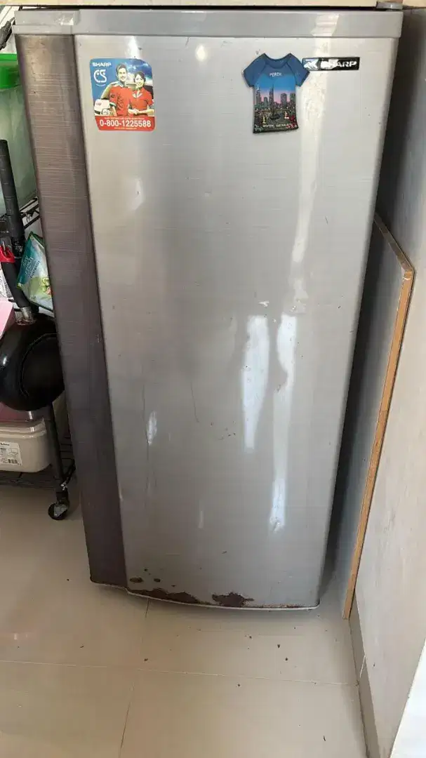 Sharp Kulkas masih ori