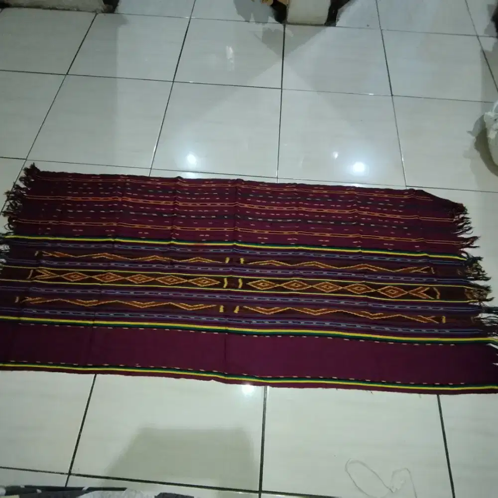 Kain tenun asli NTT