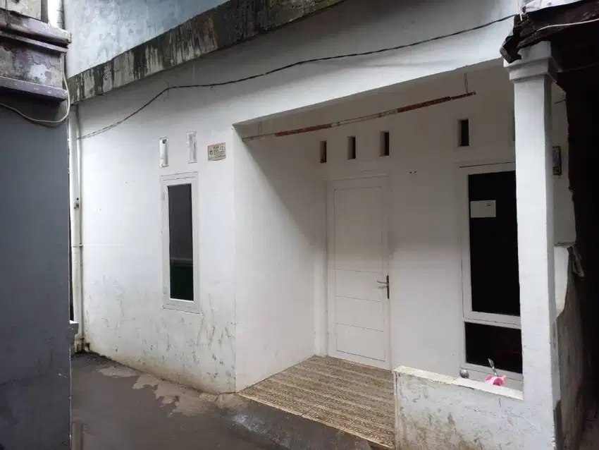 Dijual Rumah & 4 Koskosan Dekat Kampus UNJ dan Ibnu Chaldun Rawamangun