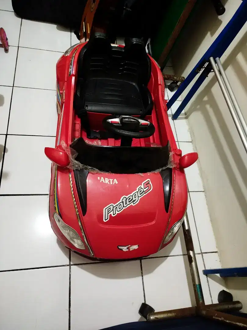Mainan Mobil Aki Remote