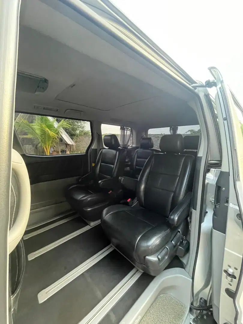 Toyota Alphard 2005 Bensin