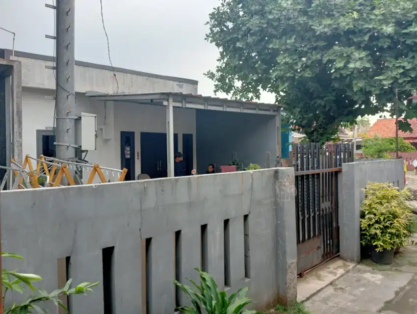 DIJUAL RUMAH NEMPEL STASIUN DEPOK LAMA