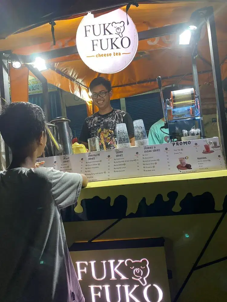 Cari jaga stand minuman