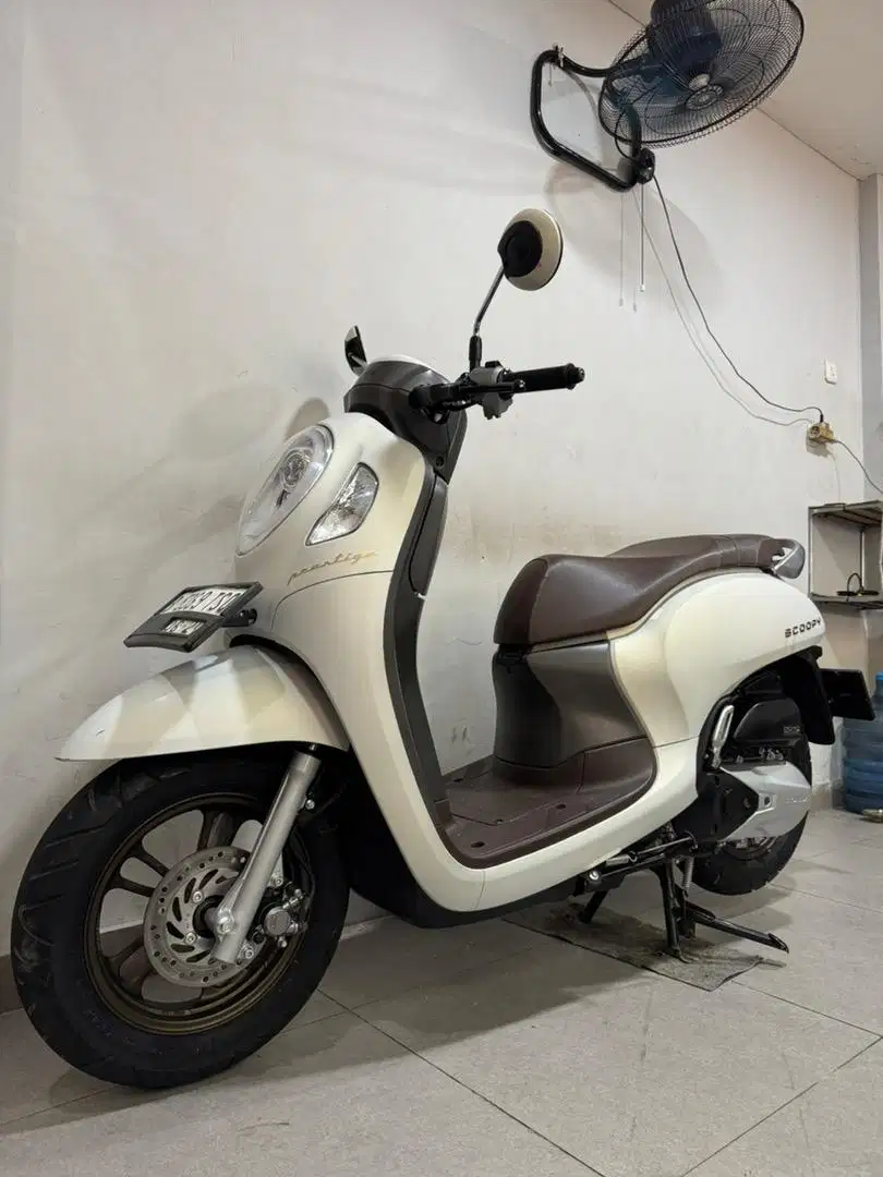 Scoopy Keyless Prestige 2024 Low Km 7rb Istimewa Plat Jakarta ABBA