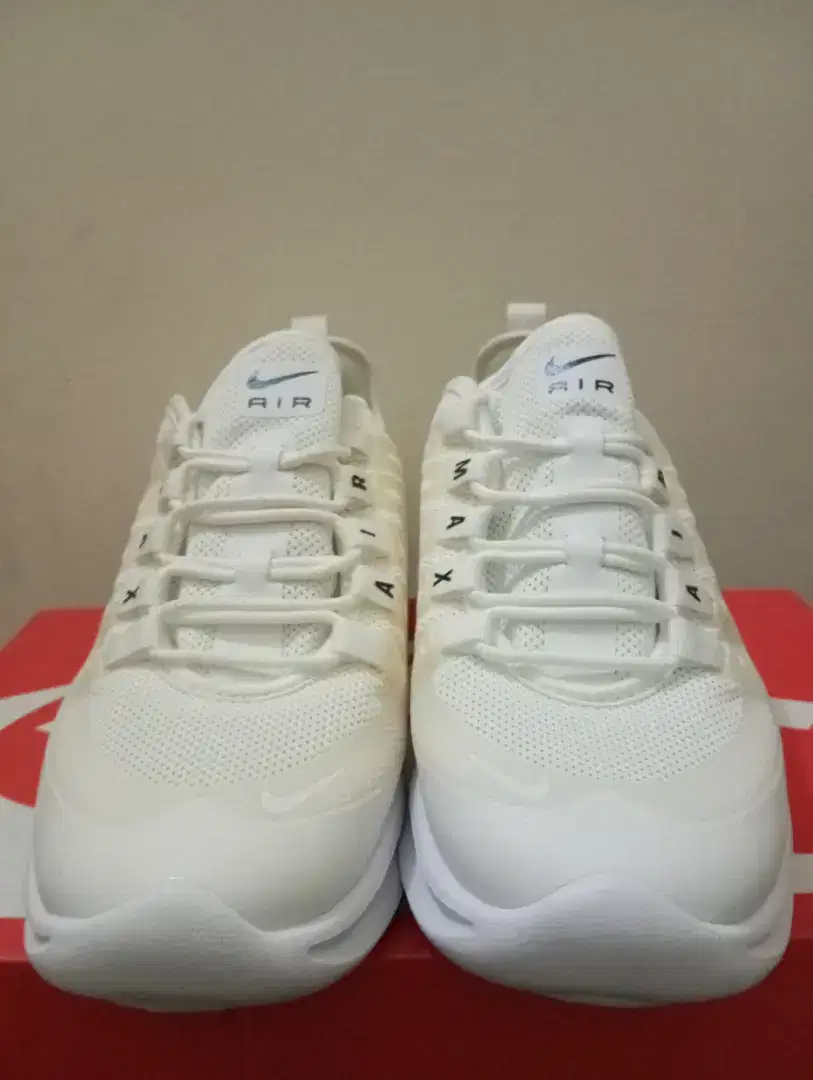 Sepatu Nike Air Max Axis