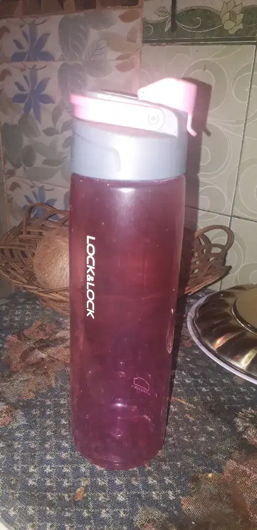 Botol Minum Lock n Lock