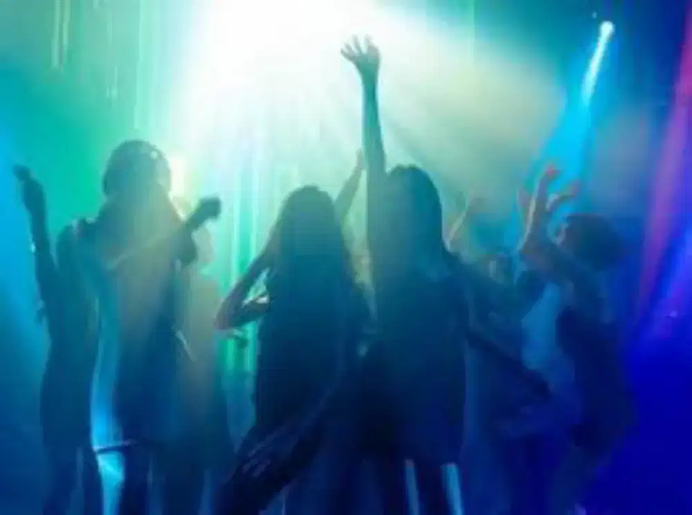 Loker khusus cewe LC karoke/club