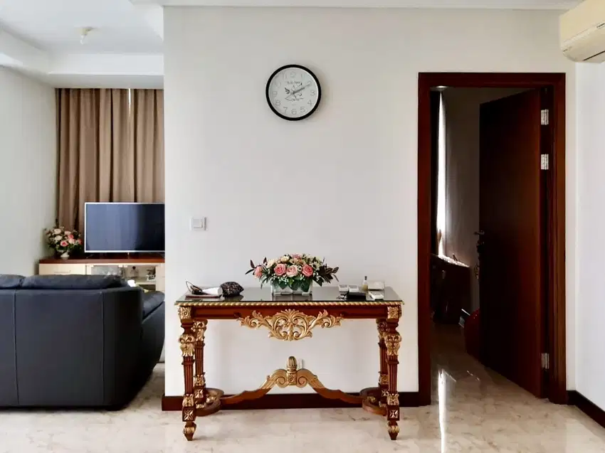 Jual Cepat Apt Hoek L Avenue 2BR Furnished View Bagus