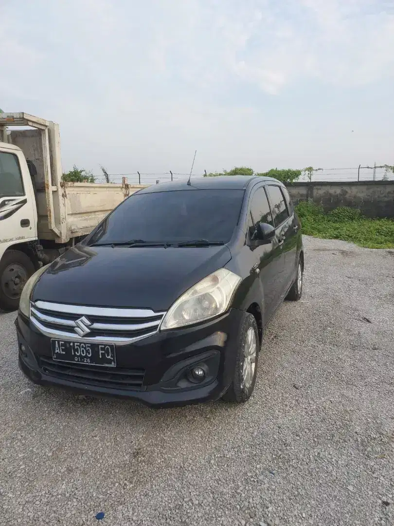 Dijual suzuki ertiga GL manual 2015