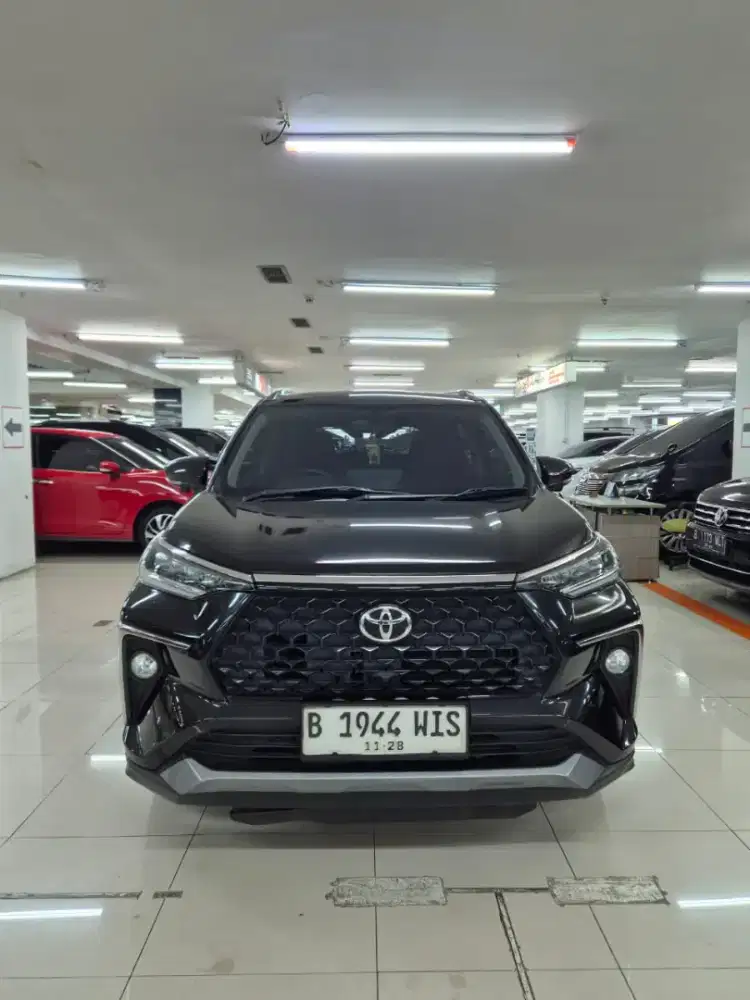 Toyota veloz Q at 2023 hitam apik tgn1 pribadi sgt terawat
