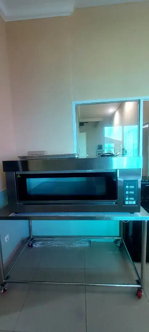 Dijual oven listrin  GEA  baru blm pernah dipakai