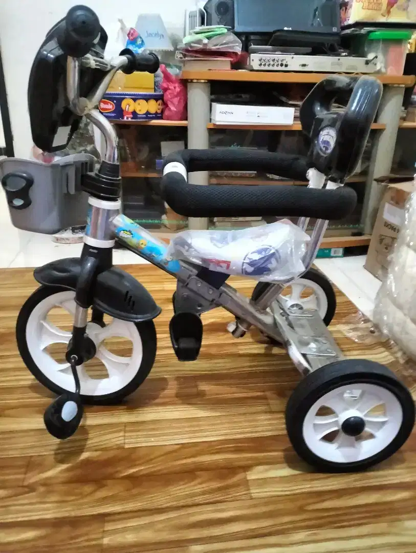 Sepeda anak masih bagus semuanya .bekas pakai aja