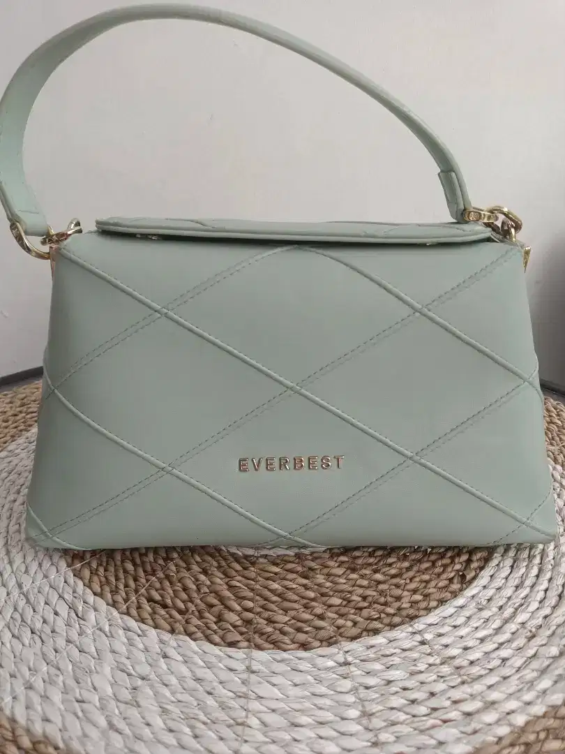 Tas wanita EVERBEST preloved