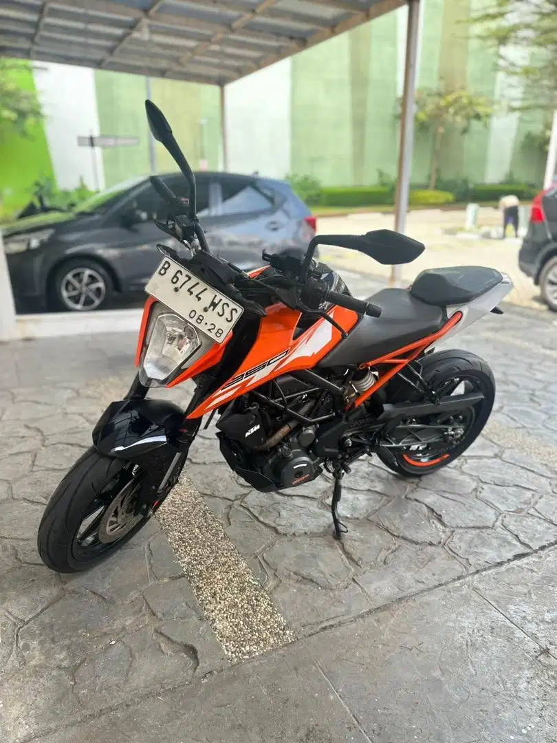 KTM DUKE 250 ABS (TIPE TERTINGGI)