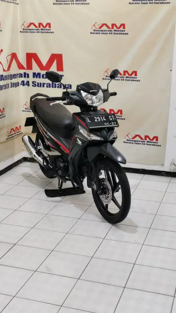 Siap pakai  Honda Supra x 125 fi tahun 2017 Hitam