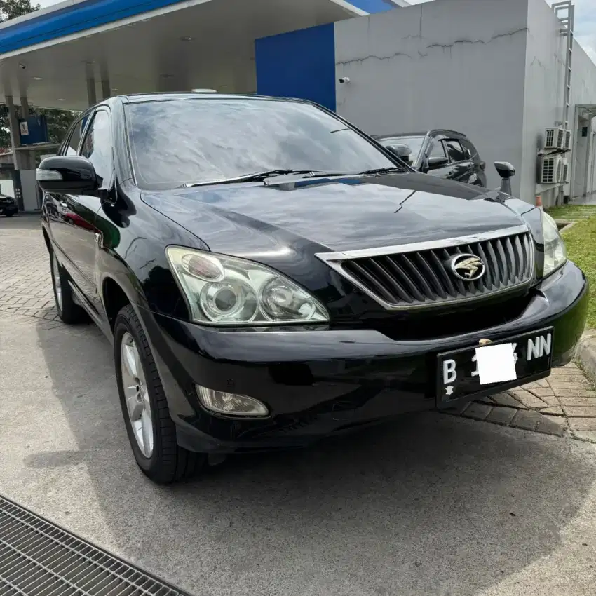Toyota Harrier 2011