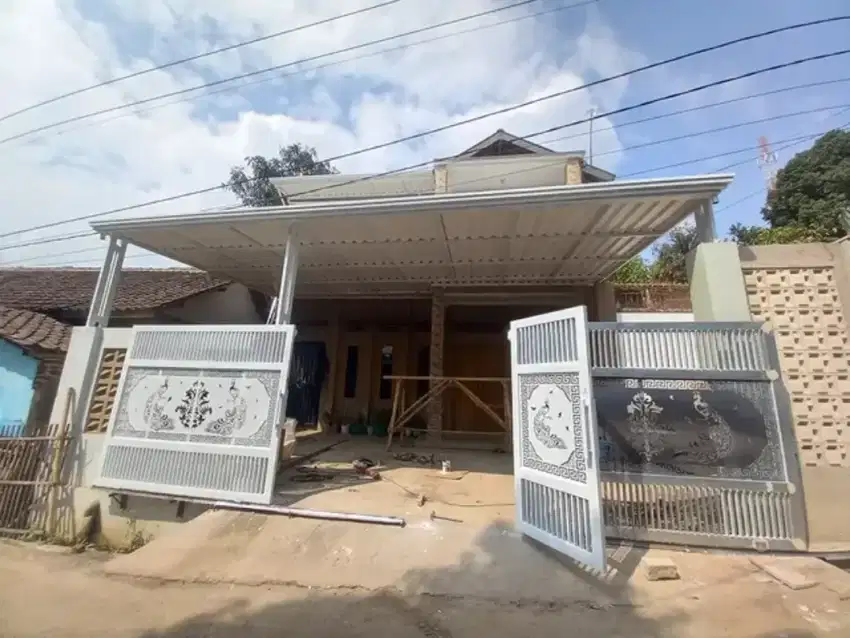Kanopi atap alderon minimalis